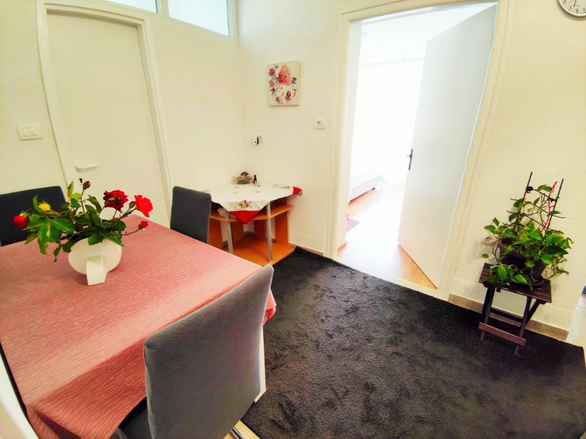 Apartment Leo Umag Eksteriør billede
