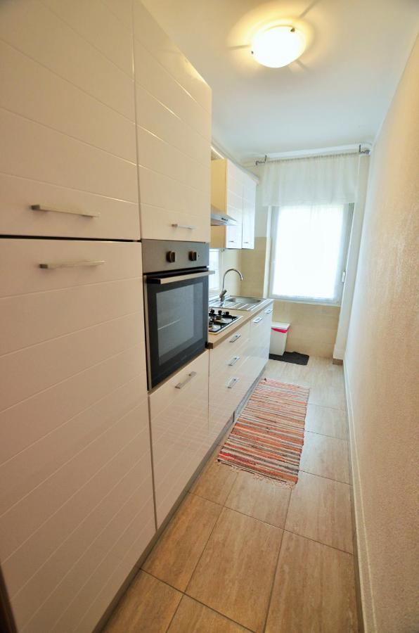 Apartment Leo Umag Eksteriør billede